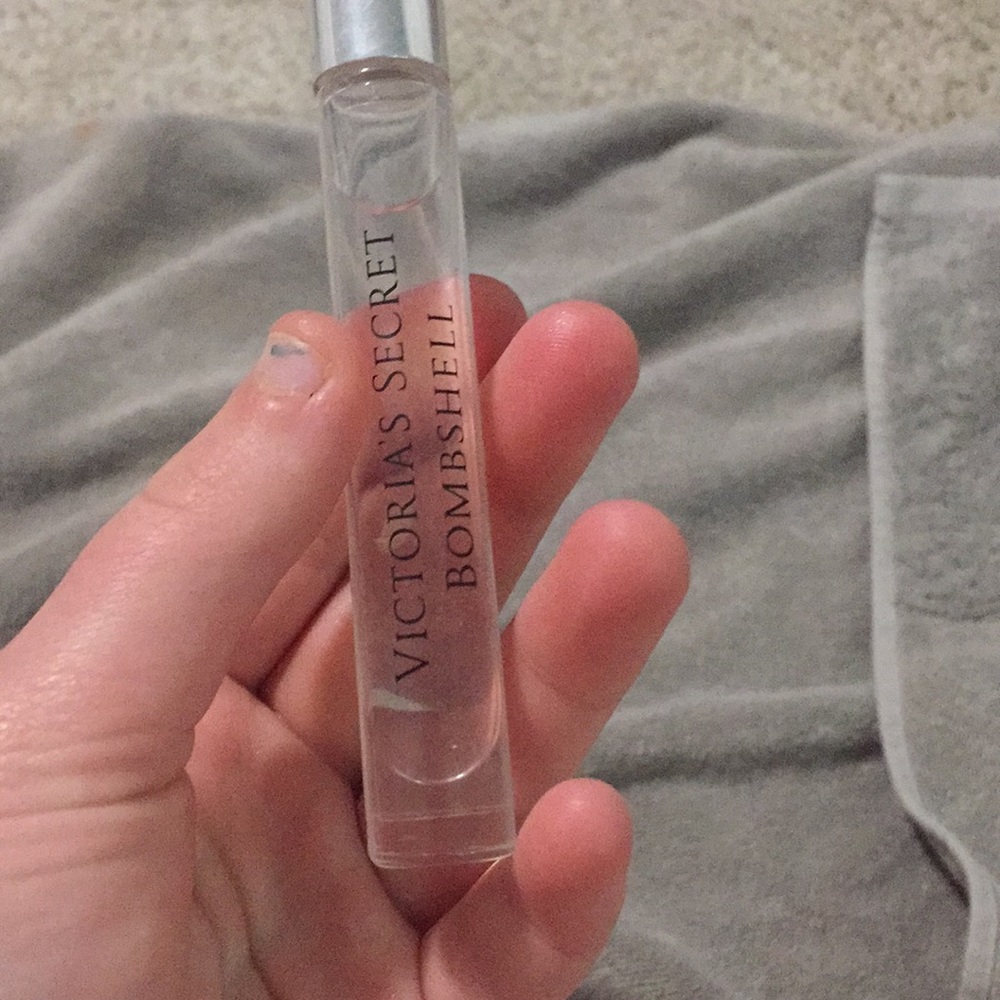 Victoria secret bombshell rollerball